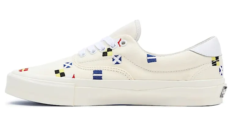 vans-style VN0A4UVGAR9