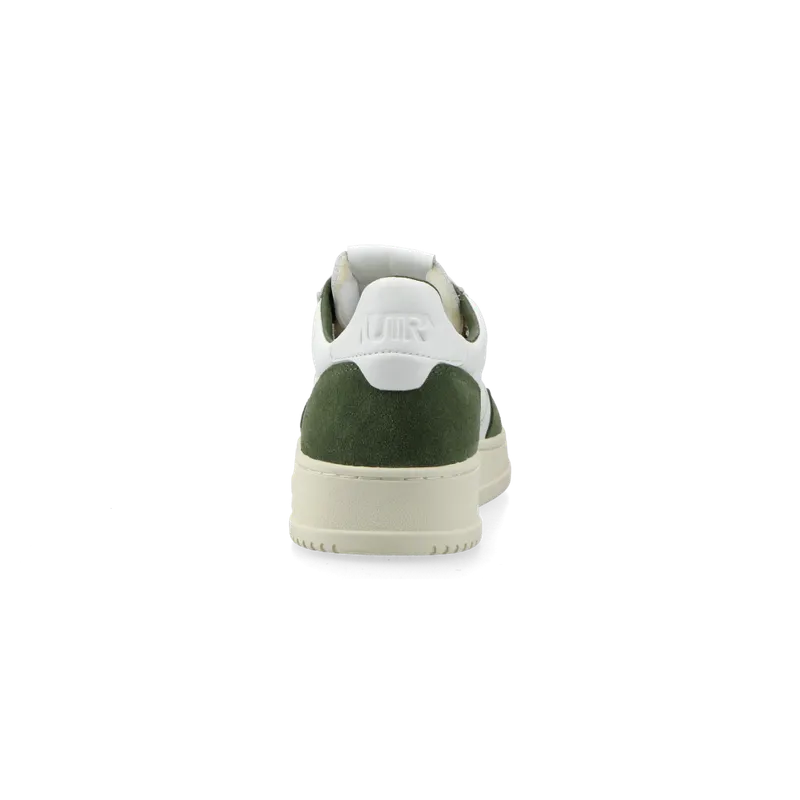 Autry Medalist Low (goat / suede white / milit) – AULMGS40