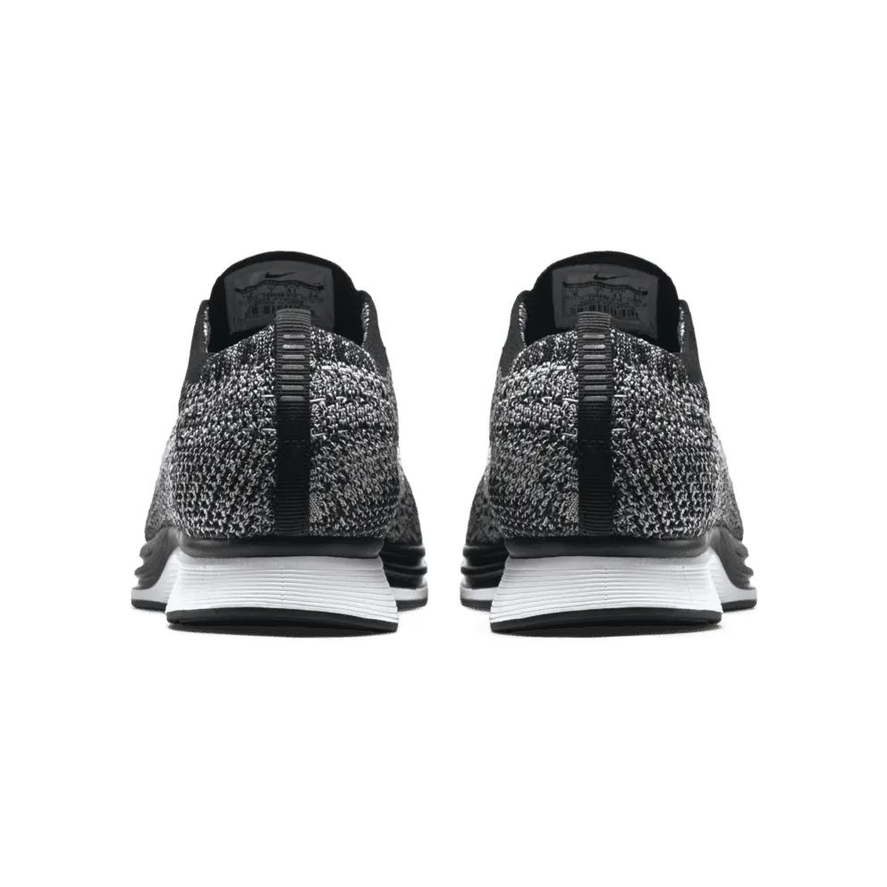 Nike Flyknit Racer Oreo 2.0 (526628-012)