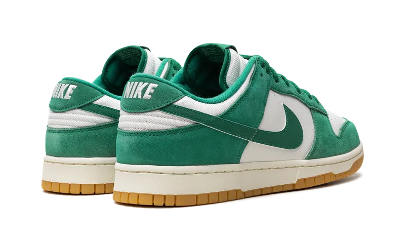 Nike Dunk Low SE “Malachite” (HQ1519-030)