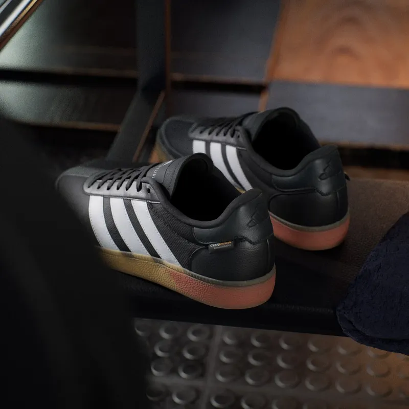 Adidas Training Spezial Core Black / Chalk White / Lucid Red (JS3038)
