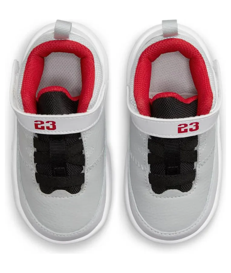 air-jordan-max-aura DA8023-105