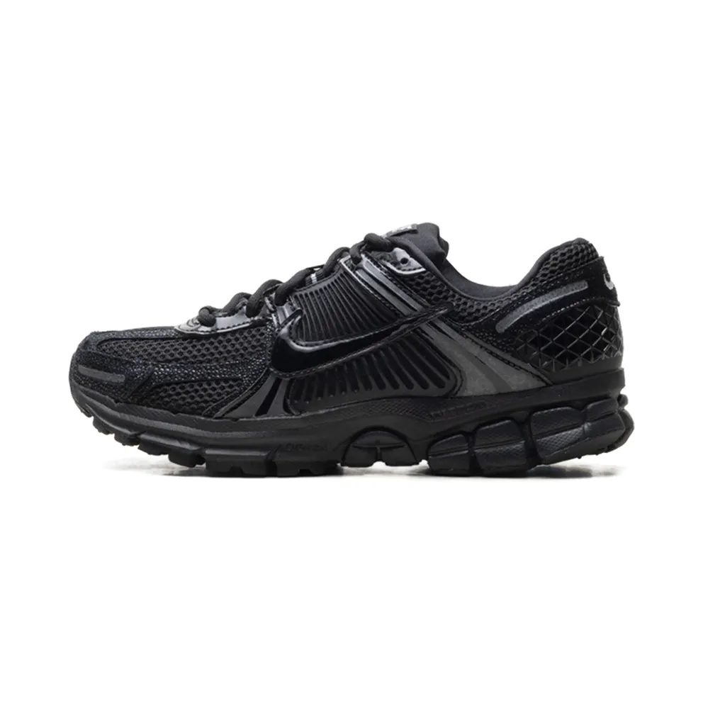 Nike Zoom Vomero 5 “Black Patent” (II6236-001)