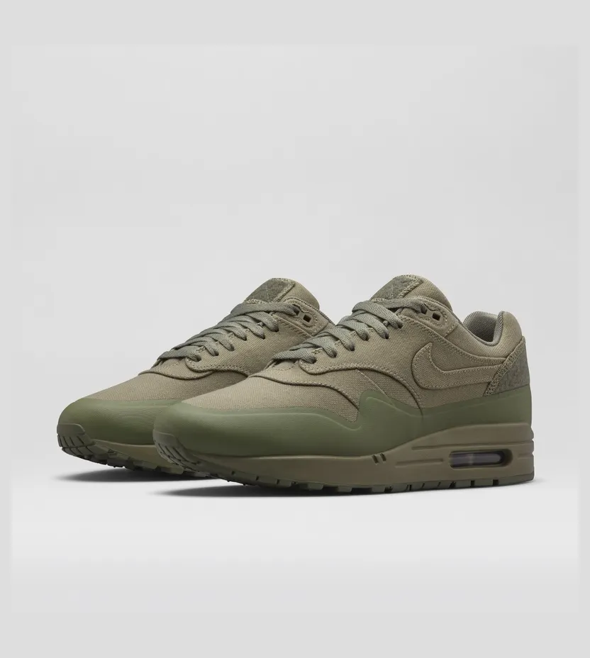 nike-air-max 704901-300