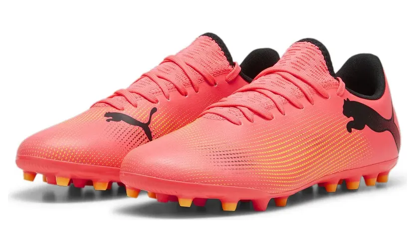 Puma FUTURE 7 PLAY MG PUMA BLACK-SILVER-NRGY RED für Herren, weiß, Größe 44 ½ EU / 10 UK (107725)
