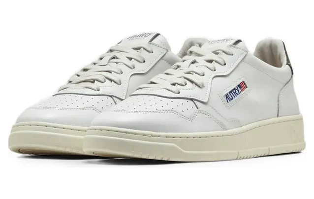 Autry Medalist Perforated-toe “Neutrals” (AULW LL28) (2)