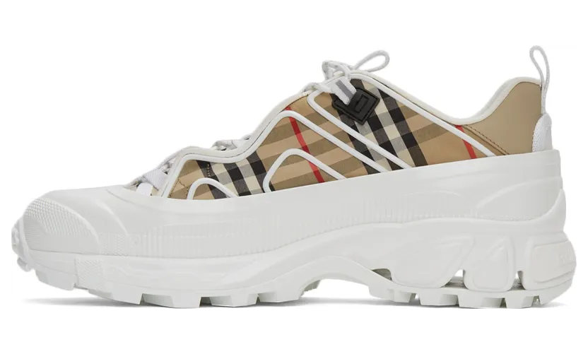 Burberry Arthur Vintage Check White (8037254) (3)