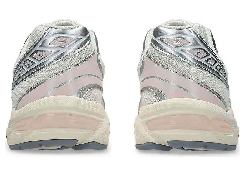Asics Gel-1130 “Cream / Pink Cloud”: zachte tinten, stoer gedragen (5)