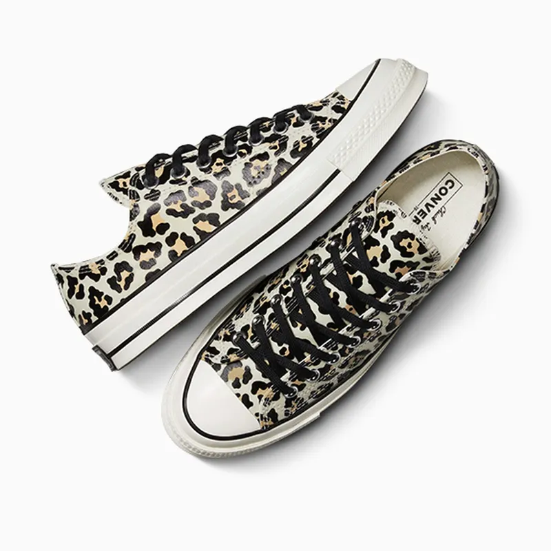 Converse Chuck 70 “Glow-In-The-Dark Leopard” (A15033C)