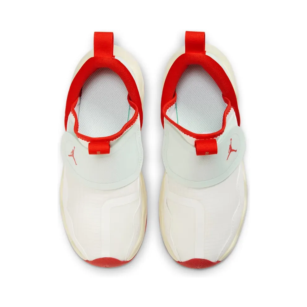 Jordan 23/7 Chinese New Year Ivory Barely Green Metallic Gold Challenge Red (DV3872-100)