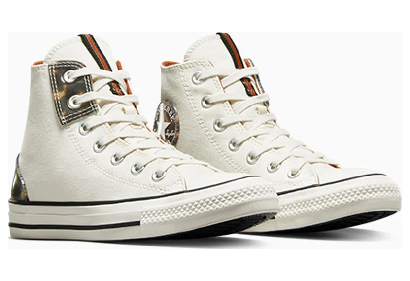 converse-chuck-taylor-all-star A04647C