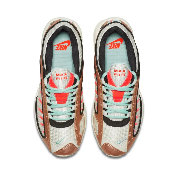 nike-air-max CT3427-900