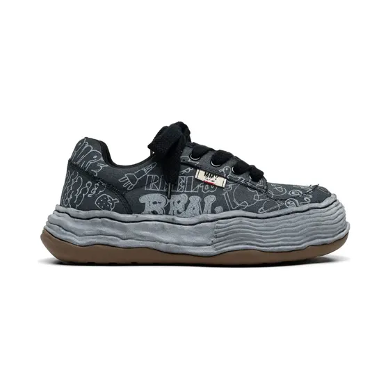 Maison Mihara Yasuhiro Oliver OG chunky met graffiti-print “Black” (A16FW705)