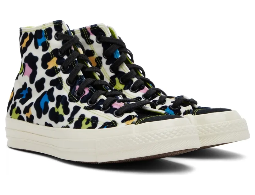 converse-chuck-taylor-all-star 572369C