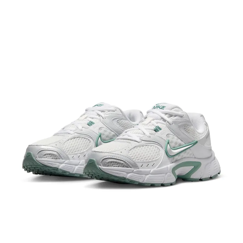 Nike V5 RNR “Summit White Cannon” (HQ7901-106)