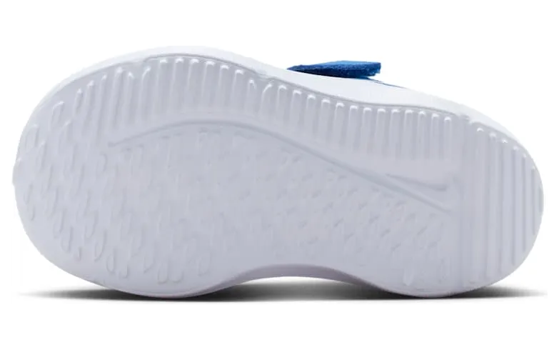 nike-cosmic-runner HM4401-404
