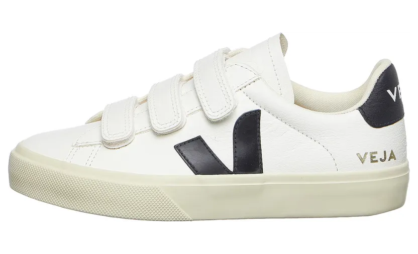 Veja Recife Logo WMN Extra White / Black (RC0502790A)