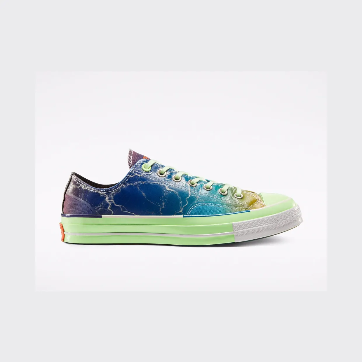 converse-chuck-taylor-all-star 165747C