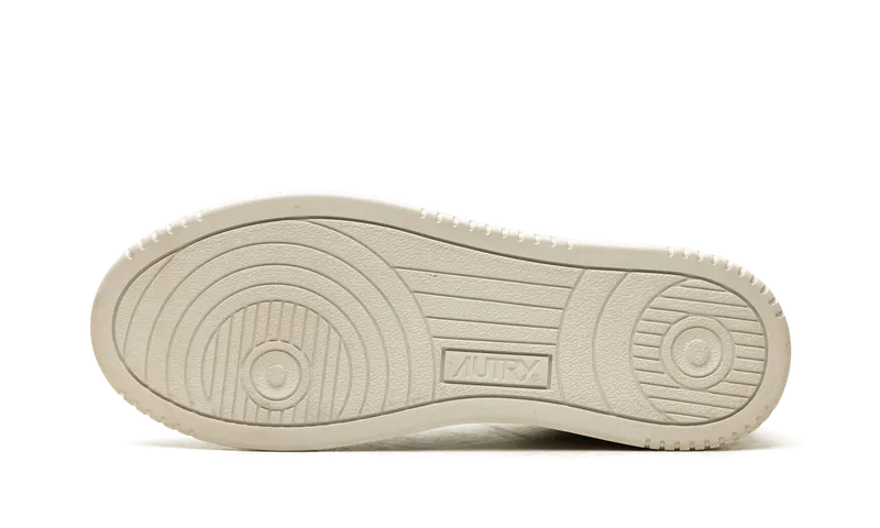 Autry Medalist Low “White/Silver” (AULW-GB01)