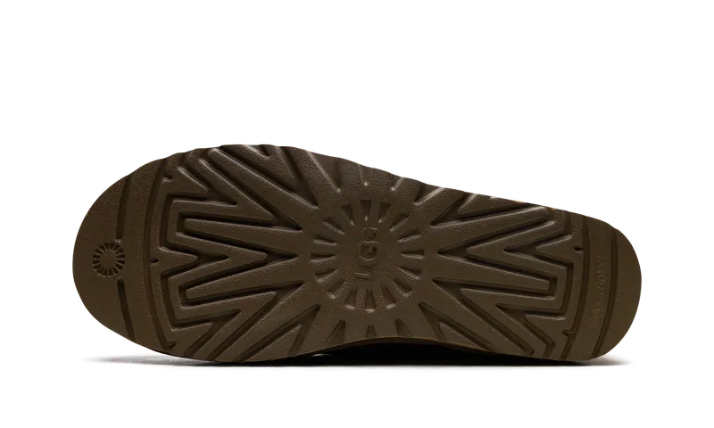 Ugg Classic Short II Boot “Chestnut” (1016223-CHE)