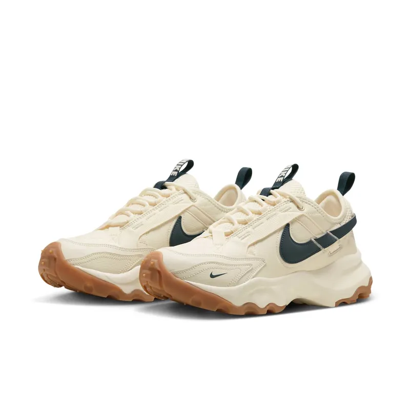 Nike TC 7900 “Pale Ivory Armory Navy” (DD9682-103)