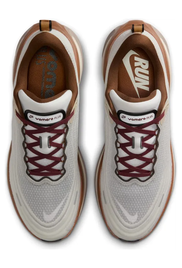 nike-vomero-plus IO4482-100