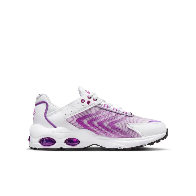Nike Air Max TW Older Kids’ White (DQ0296-101)