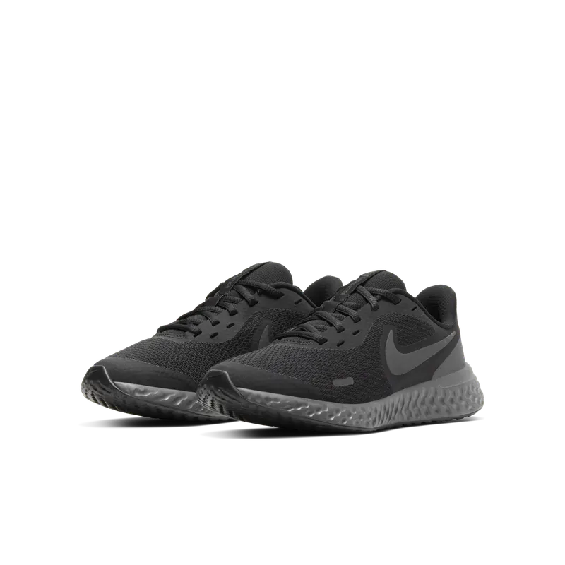 Nike Revolution 5 Older Kids’ Running Black (BQ5671-001)