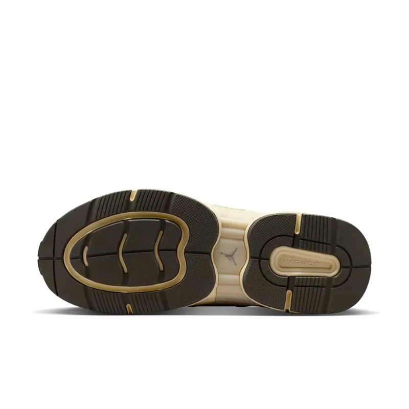 Jordan Trunner O/S “Light Orewood Brown” (IB3722-101)