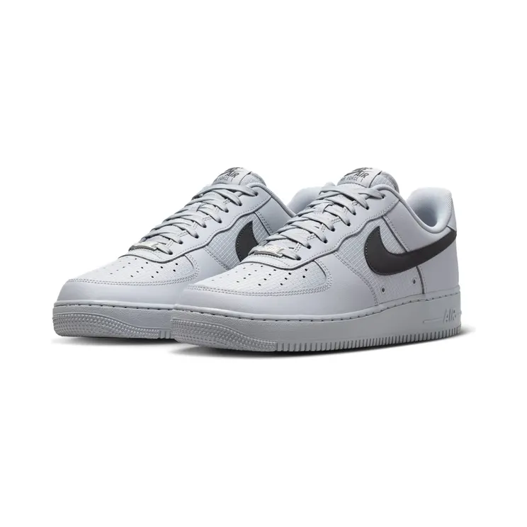 nike-air-force IR0952-002