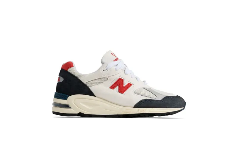 New Balance Off-White & Navy 990V2 (M990TA2)