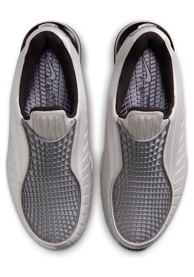 Nike Air Max Dolce “Metallic Silver”: de instapper zonder veters is terug (4)
