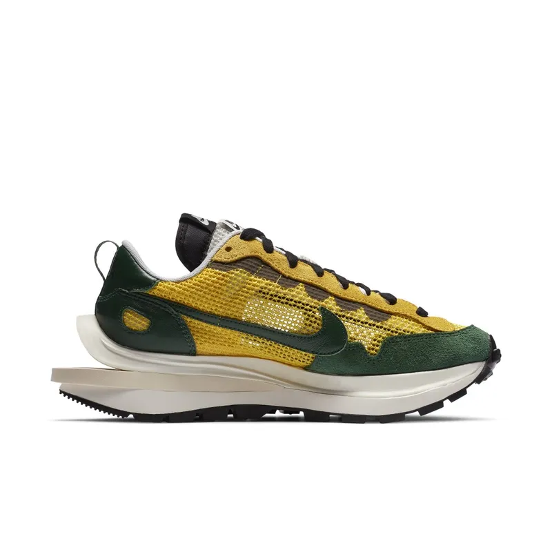 Nike Vaporwaffle sacai Tour Yellow Stadium Green (2020) (CV1363-700)