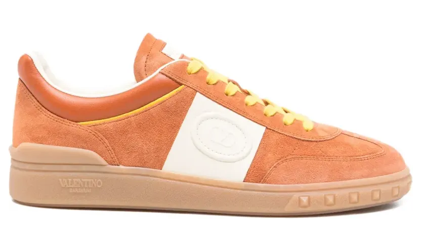 Valentino Garavani Upvillage Low-Top-Sneakers aus Spaltleder und Nappaleder “Red” (YS0H77LAL)