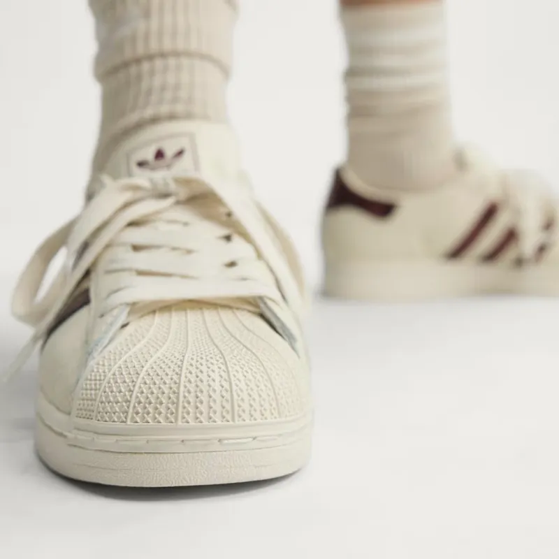Adidas SUPERSTAR II Shoes Off White / Maroon / Gold Metallic (KJ4692)