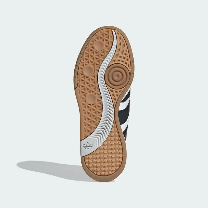 adidas Predator Mundial Crystal White / Core Black / Gum (IG3989)