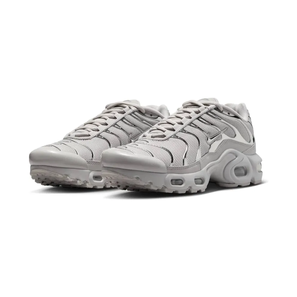 Nike Air Max Plus Light Iron Ore Gym Red Smoke Grey Metallic Silver (FZ0977-001)