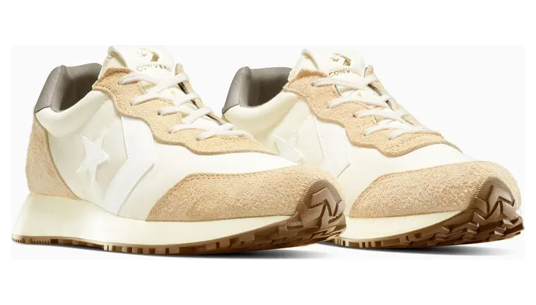 converse-sneaker A15606C