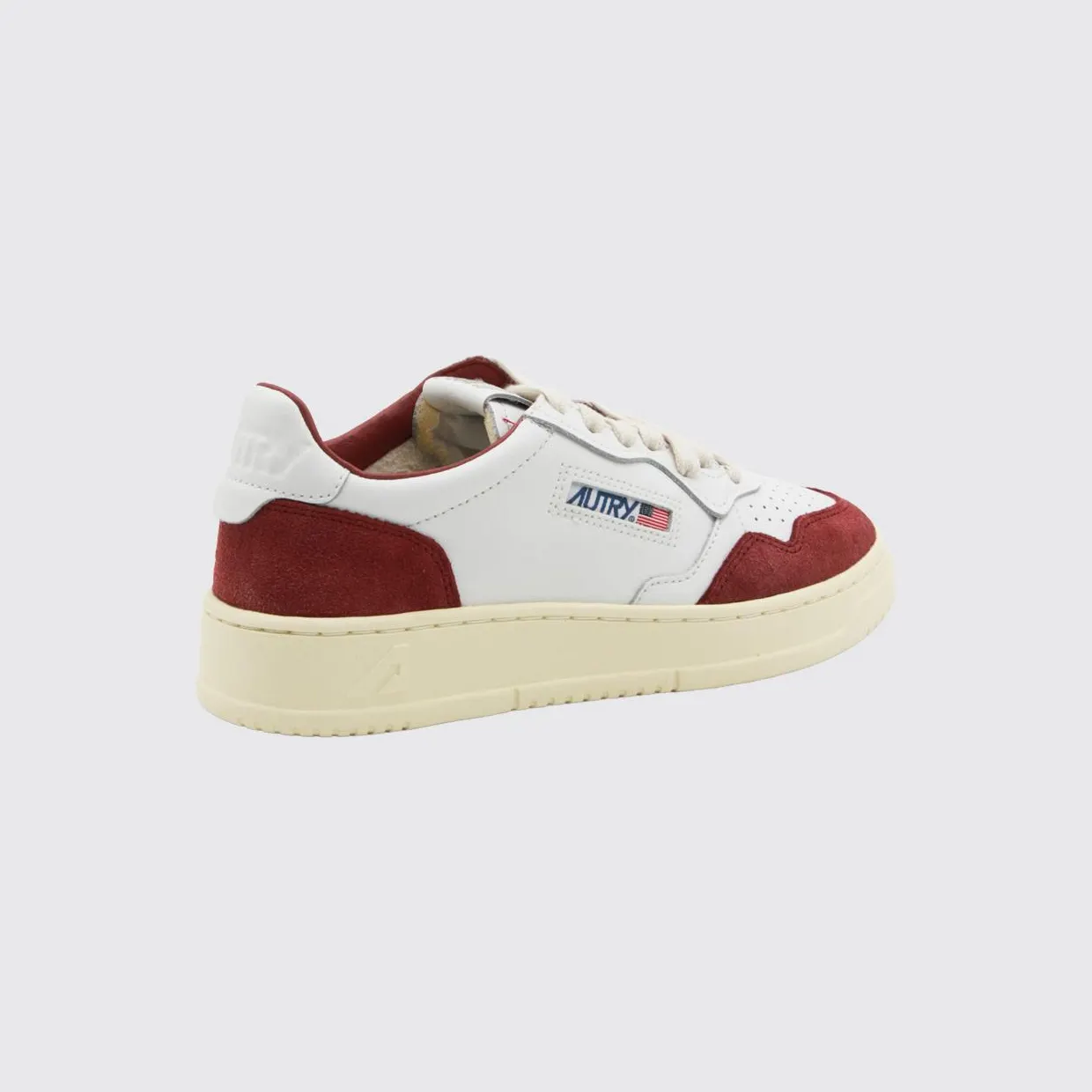 Autry Medalist Low Sneakers for in Leather and Suede with a Bicolor Design Burgundy (AULWFT20) (2)