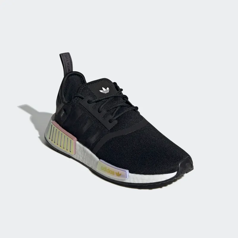 Adidas NMD_R1 Core Black / Core Black / Magic Mauve (GY8537)