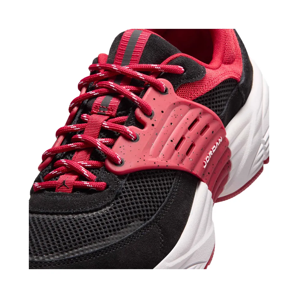Air Jordan Trunner OS “Black / Varsity Red / White” (IV2403-010)