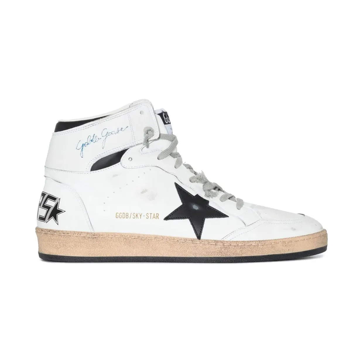 Golden Goose Sky-Star aus weißem Leder mit schwarzen Lederstern (GMF00230F002190)