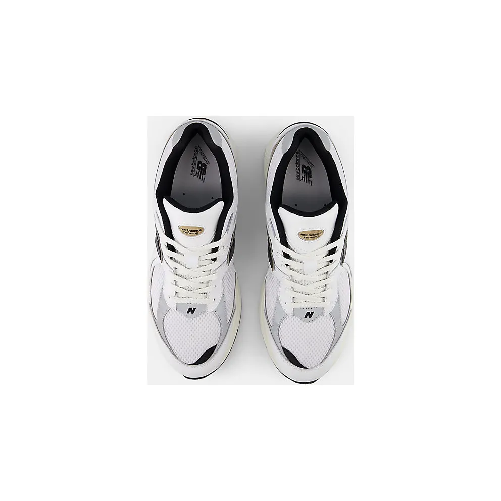 New Balance 2002R White Black Gold Metallic (M2002RPN)