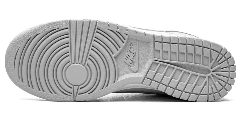 Nike Dunk Low “Grey Fog”: het rustigste grijs in je rotatie (4)