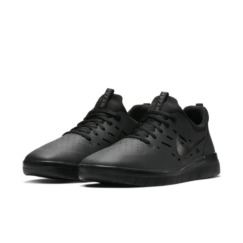 Nike  SB Nyjah Free Triple Black Black/Black-Black (AA4272-003)