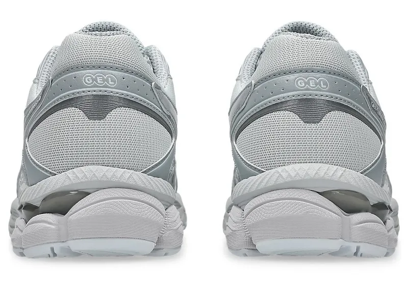 ASICS GEL-CUMULUS 16 “Glacier Grey / Pure Silver” (1203A733-024)
