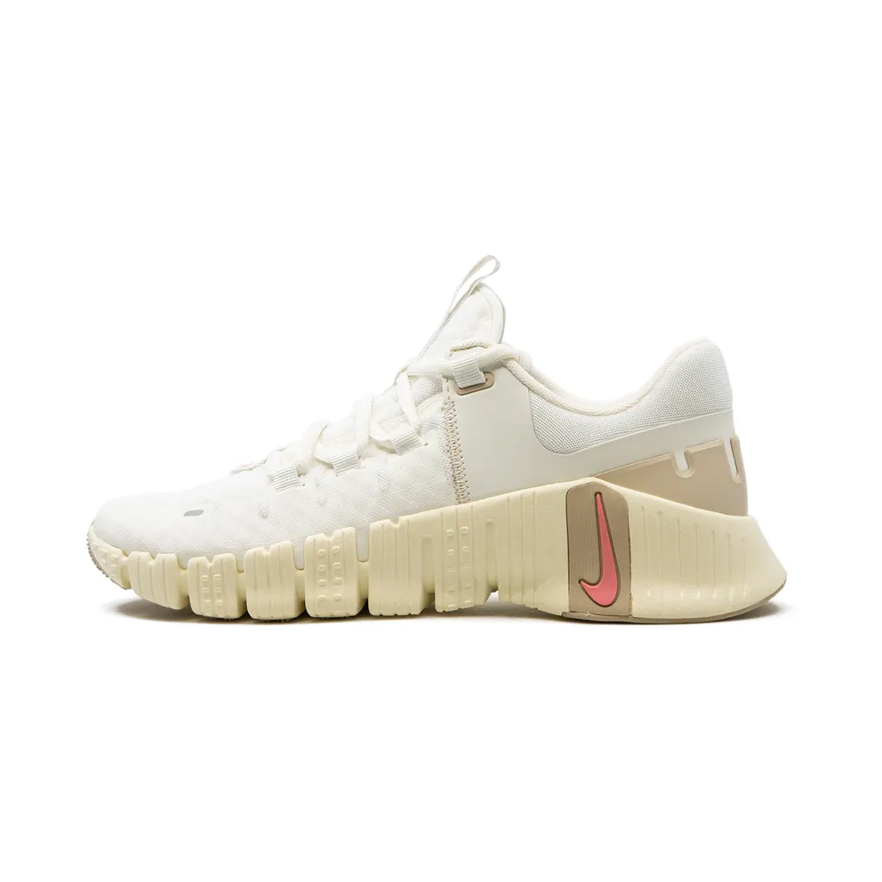 Nike Free Metcon 5 “Sail Sanddrift” (DV3950-100)