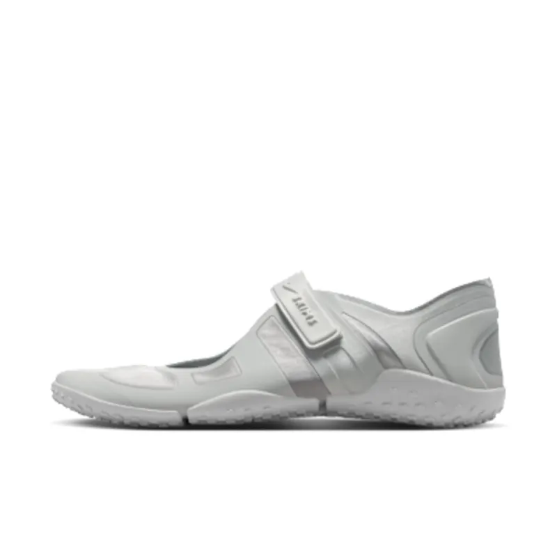 Nike NikeSKIMS Rift Satin “Night Silver / Base Grey / Medium Silver” (IQ7158-002)