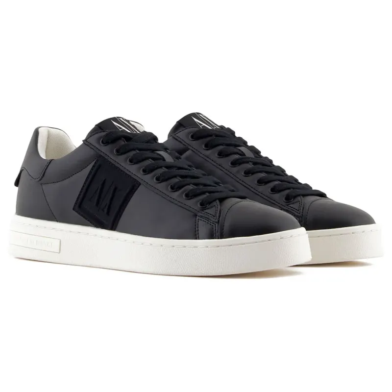 Armani Exchange mit Logo-Detail – Black (XM001990AF17451)