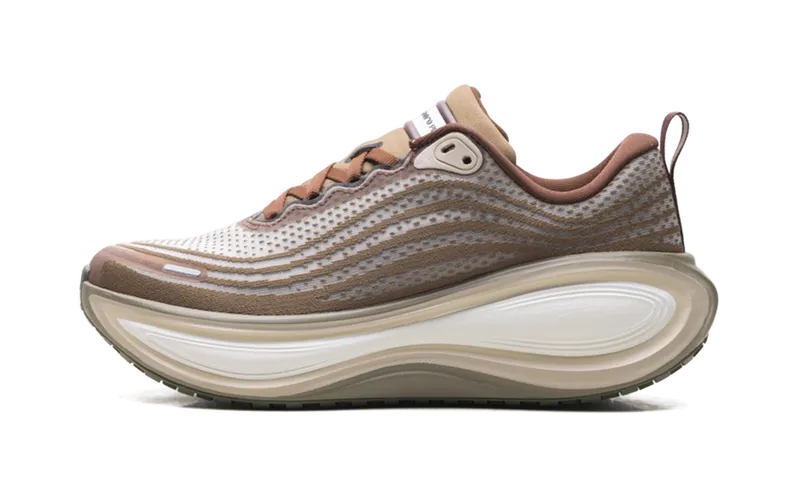 Nike Vomero Plus “Off Noir Pecan Phantom” (IO4482-001)